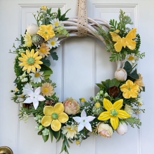 Ajtódísz kerámia virágokkal - SÁRGA