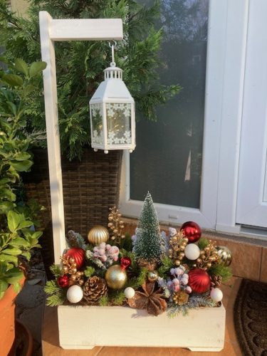 BETÉT112. Prémium Karácsonyi virágláda betét piros/arany, 40 cm-es