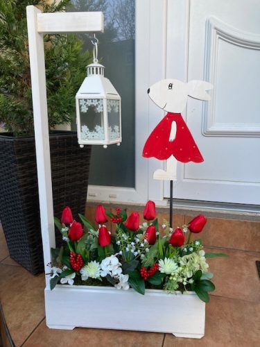 BETÉT07.Tavaszi virágláda betét piros tulipánokkal II.