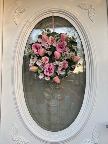 Tavaszi virágláda betét rózsaszín liziantusszal