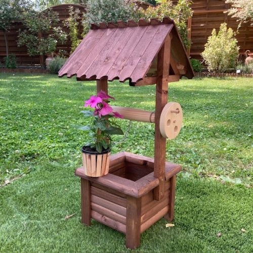 Szett 27. Fa kerekes kút 66 cm + gyertyalámpás virágláda  - sötét barna