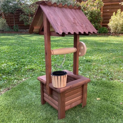 Szett 27. Fa kerekes kút 66 cm + gyertyalámpás virágláda  - sötét barna
