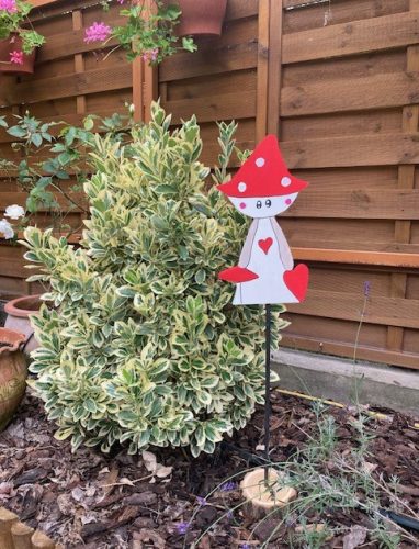 Vidám nyári manó fa dekoráció