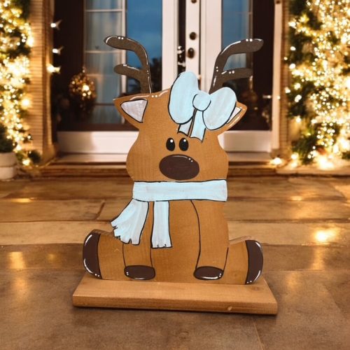 Kézzel festett fa Rénszarvas figura – lány (39×29 cm)