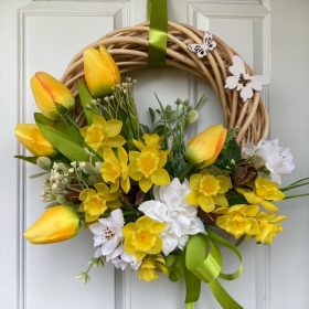   Tavaszi ajtódísz sárga tulipánokkal és nárcisszal, 25 cm