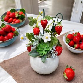 Epres asztaldísz kerámia eperrel