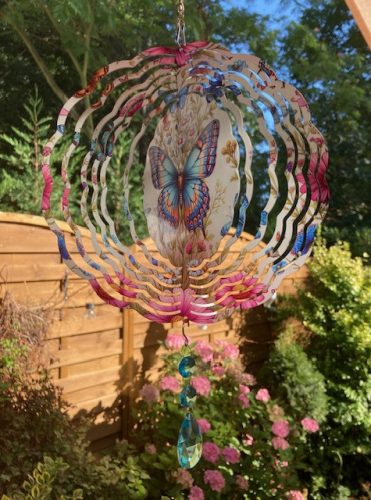 Szélforgó pillangókkal