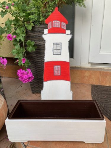 Virágláda világítótoronnyal - piros
