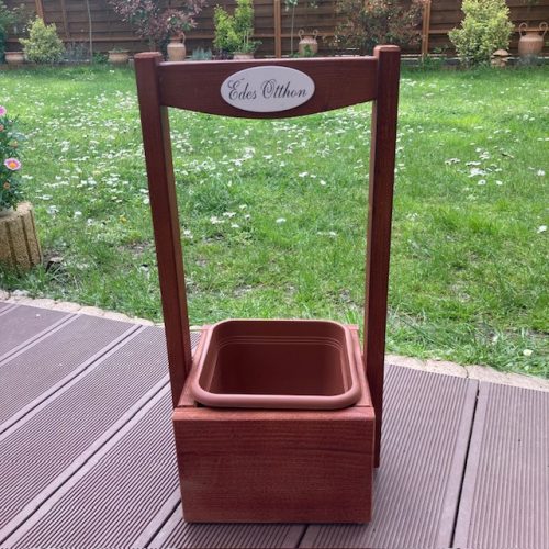 Kocka aljú virágláda  - többféle szín