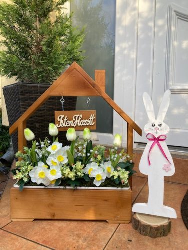 Virágláda - Fa kerti virágláda; házikó táblával - dióbarna