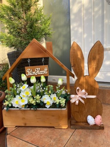 Virágláda - Fa kerti virágláda; házikó táblával - dióbarna