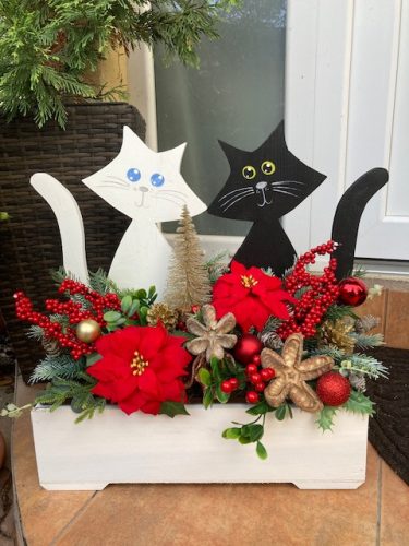 Cicás virágláda  I.