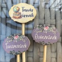 Táblácskák, pálcás beszúrók