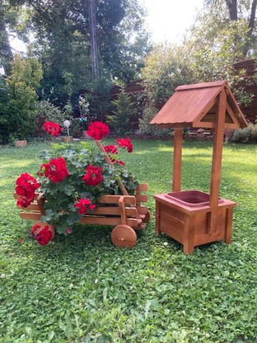 Kerti dekoráció - szett 51. Ültető betétes kút+szekér