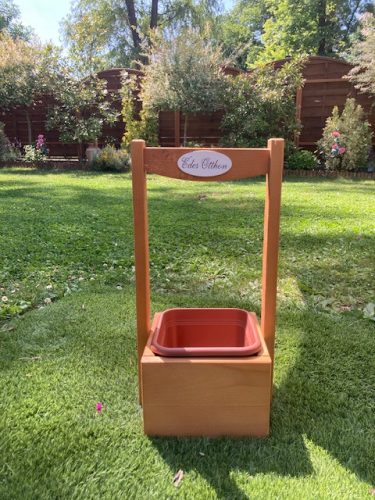 Kerti dekoráció - szett 55. Ültető betétes kút+kocka virágláda