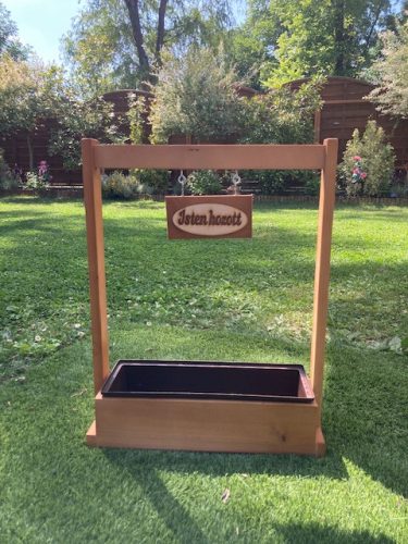 Kerti dekoráció - szett 56. Ültető betétes kút+táblás virágláda